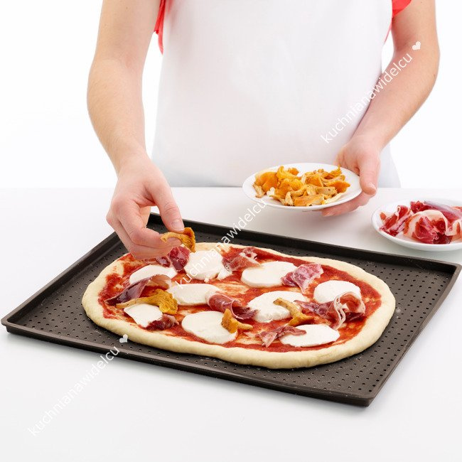 Mata do pieczenia pizzy perforowane dno - 40x30cm | LEKUE